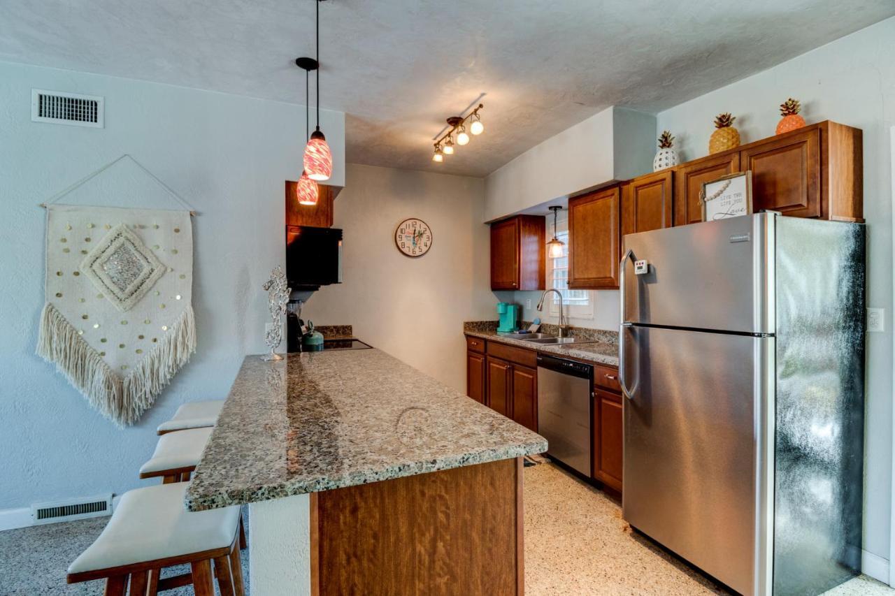 3 Bed 2 Ba Wifi Kitchen Walk To Beach Firepit Дейтона-Бич Экстерьер фото